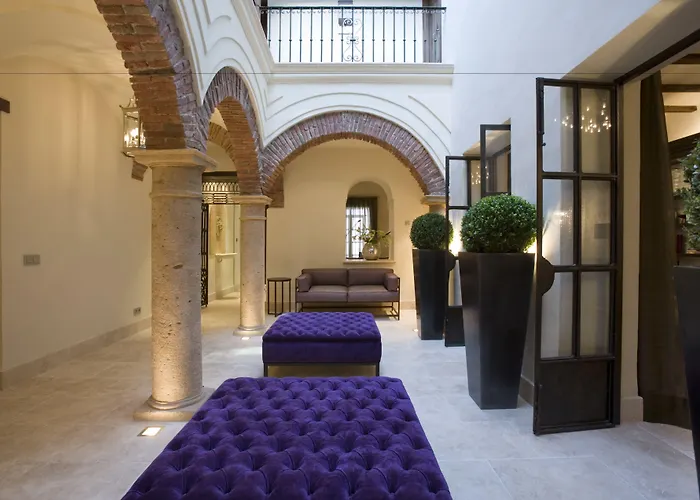 ClaudeBoutique Hotel